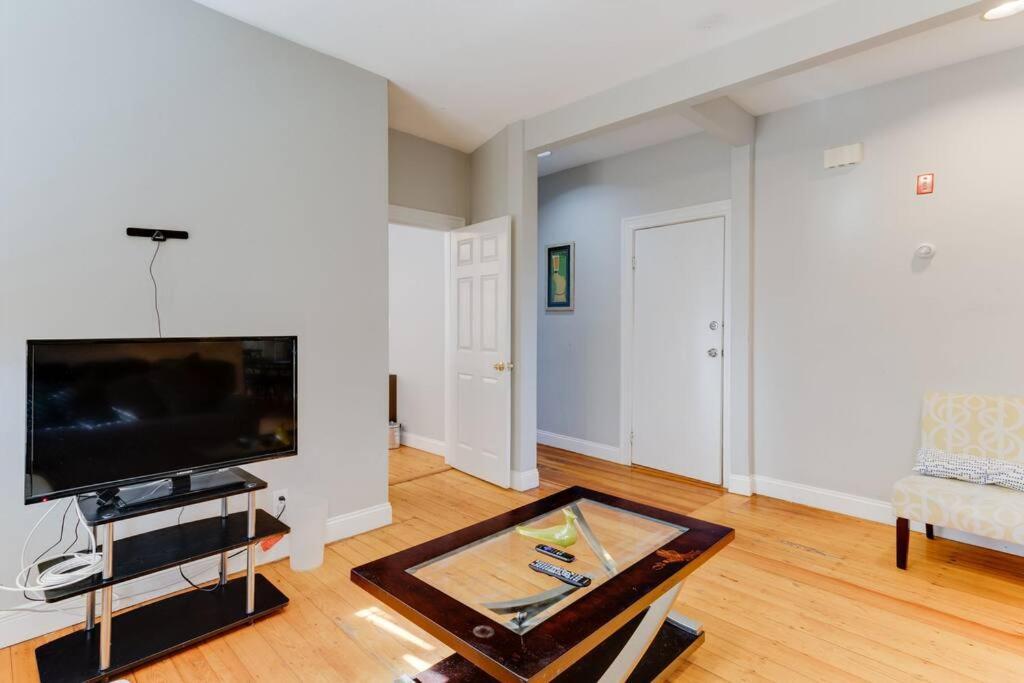 New! Boston Condo Near Mbta, 3Mi To Fenway ! Exterior foto